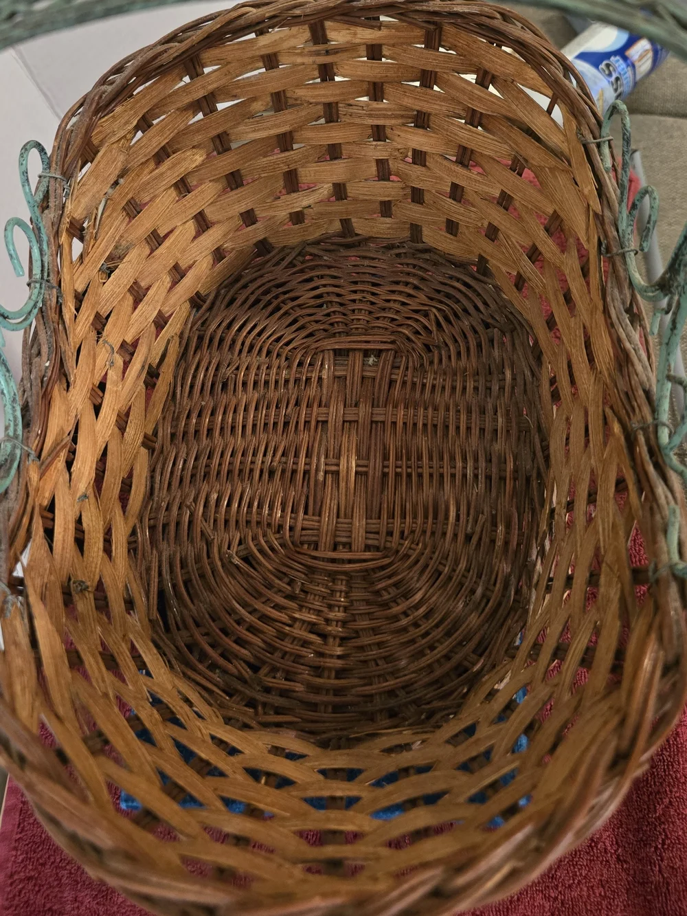 Vintage Farmhouse Wicker Basket with Green Metal Handle & Sunflower Accents